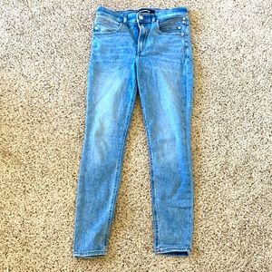 COPY - Cute Skinny Jeans :)